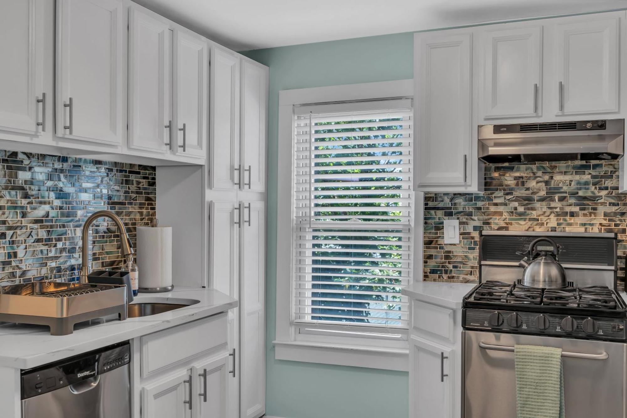 6-Min Walk To Asbury Park & Og Main St - Updated & Cozy Apartment In Historic Ocean Grove - Fire Pit & Patio - Fast Wi-Fi Exteriér fotografie
